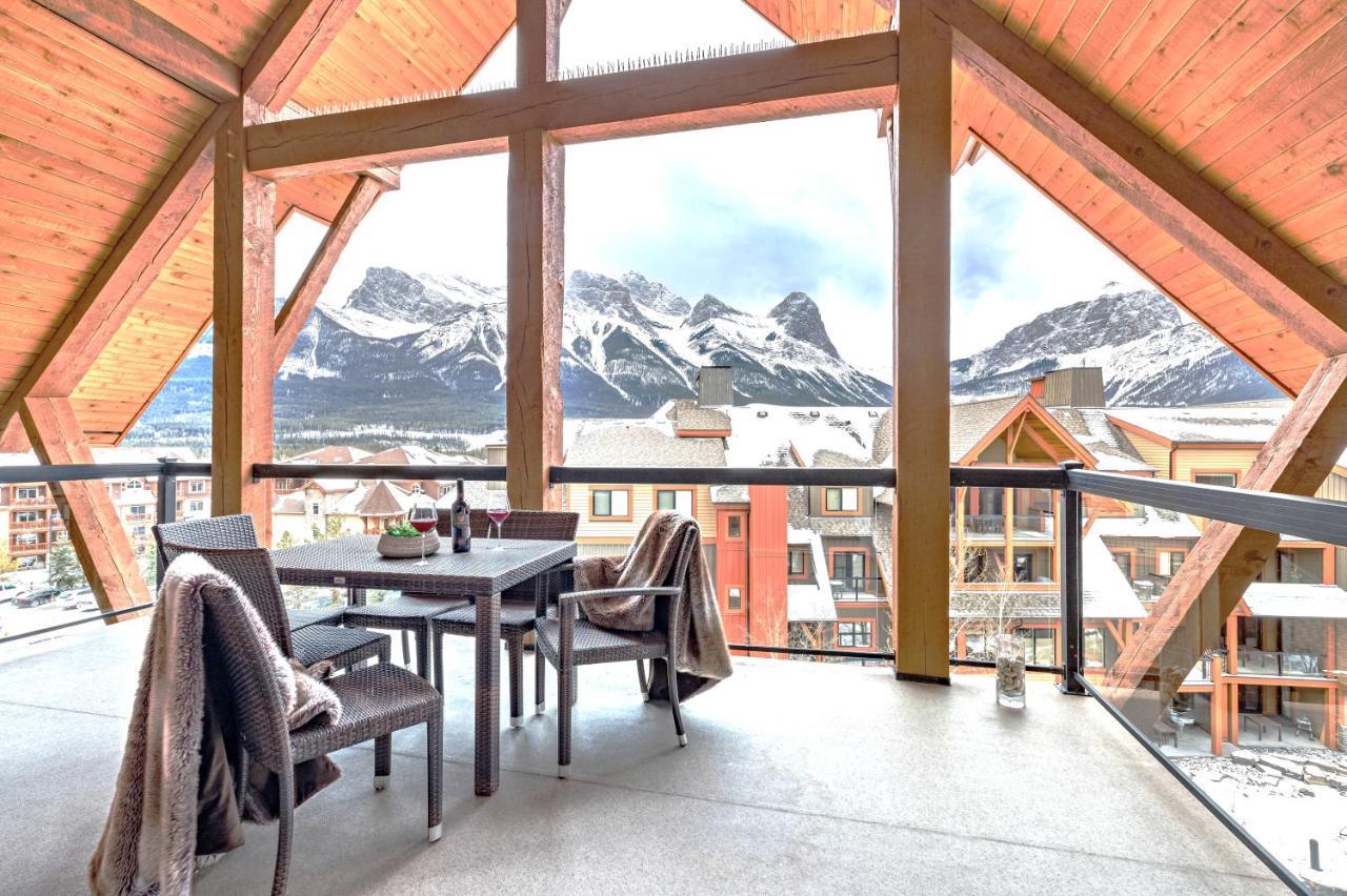 Penthouse At Solar A Resort And Spa Canmore Esterno foto
