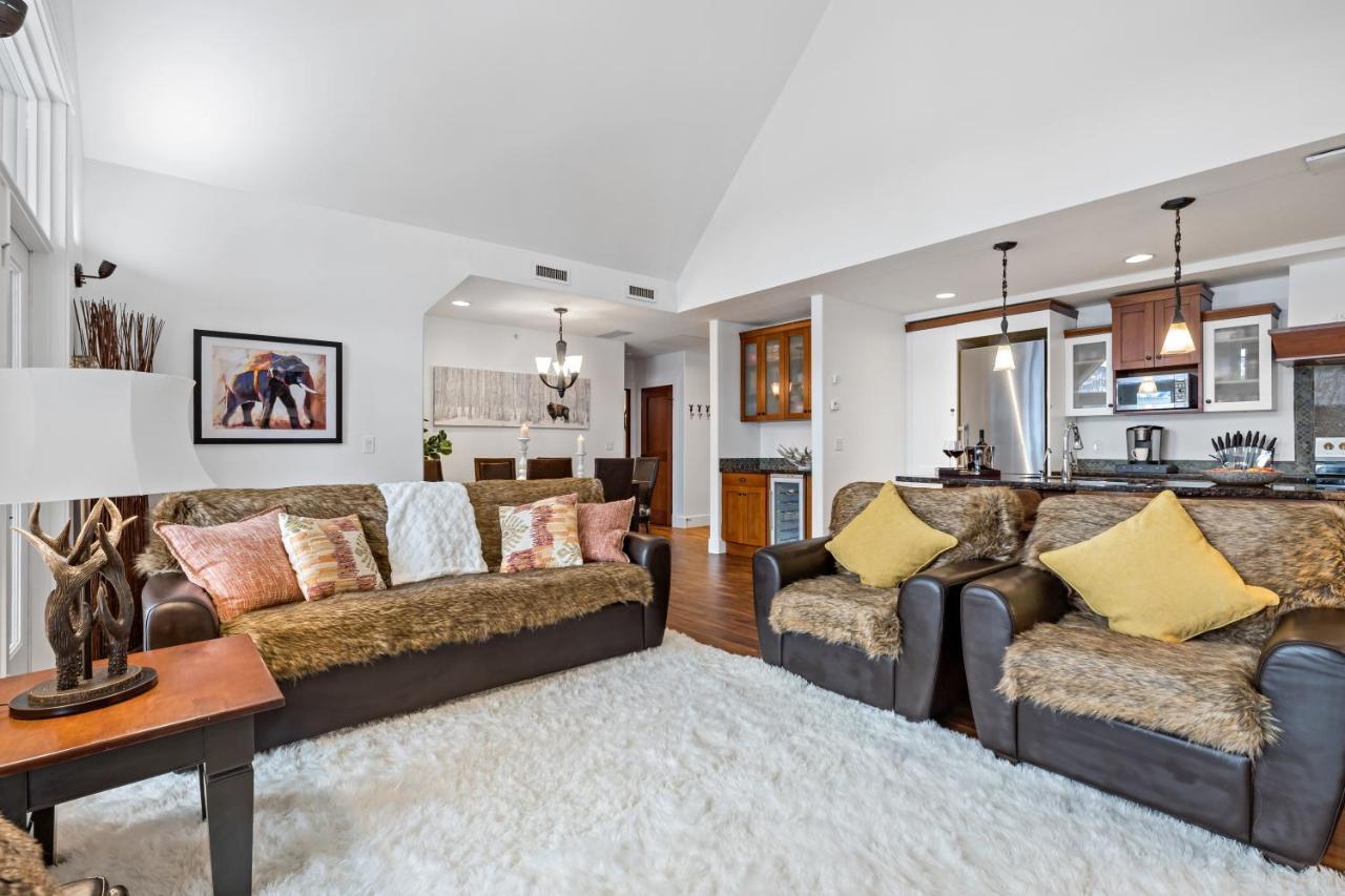 Penthouse At Solar A Resort And Spa Canmore Esterno foto