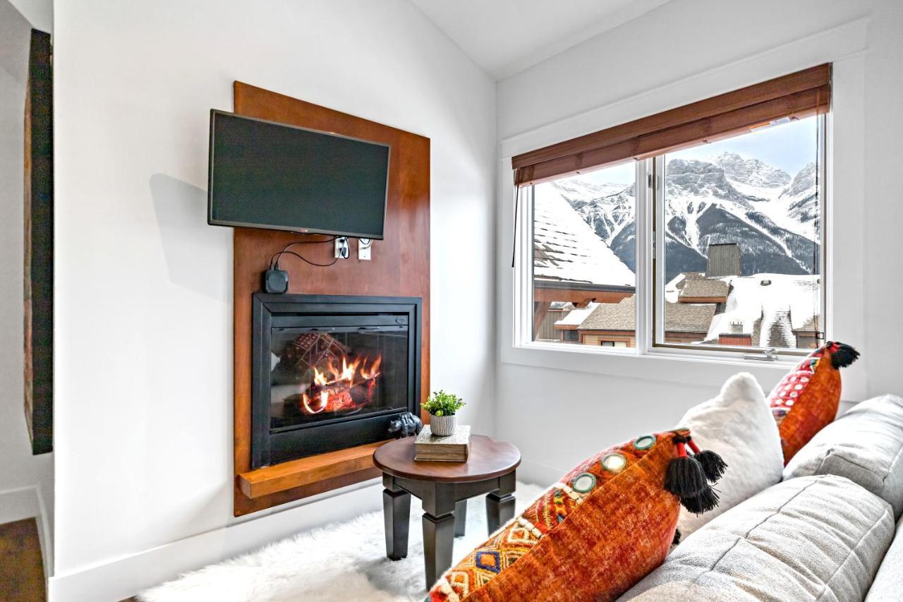 Penthouse At Solar A Resort And Spa Canmore Esterno foto
